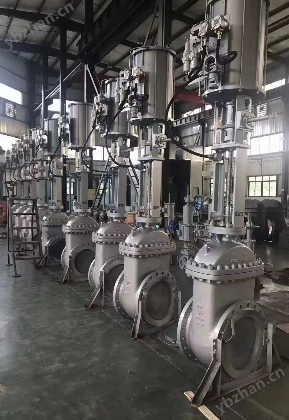 气动双闸板美标闸阀